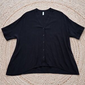 Zara Tokyo - Black Button-Up Blouse